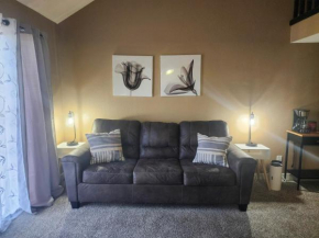 2BR Cozy Condo - Centrally Located - FREE ACTIVITIES INCLUDED - Stairs Required - FC27-6